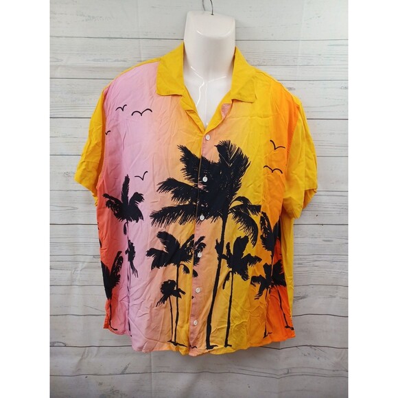 Original Use Hawaiian Mens Shirt XL Yellow Windy Palm Trees 100% Rayon Button-Up - Picture 1 of 6
